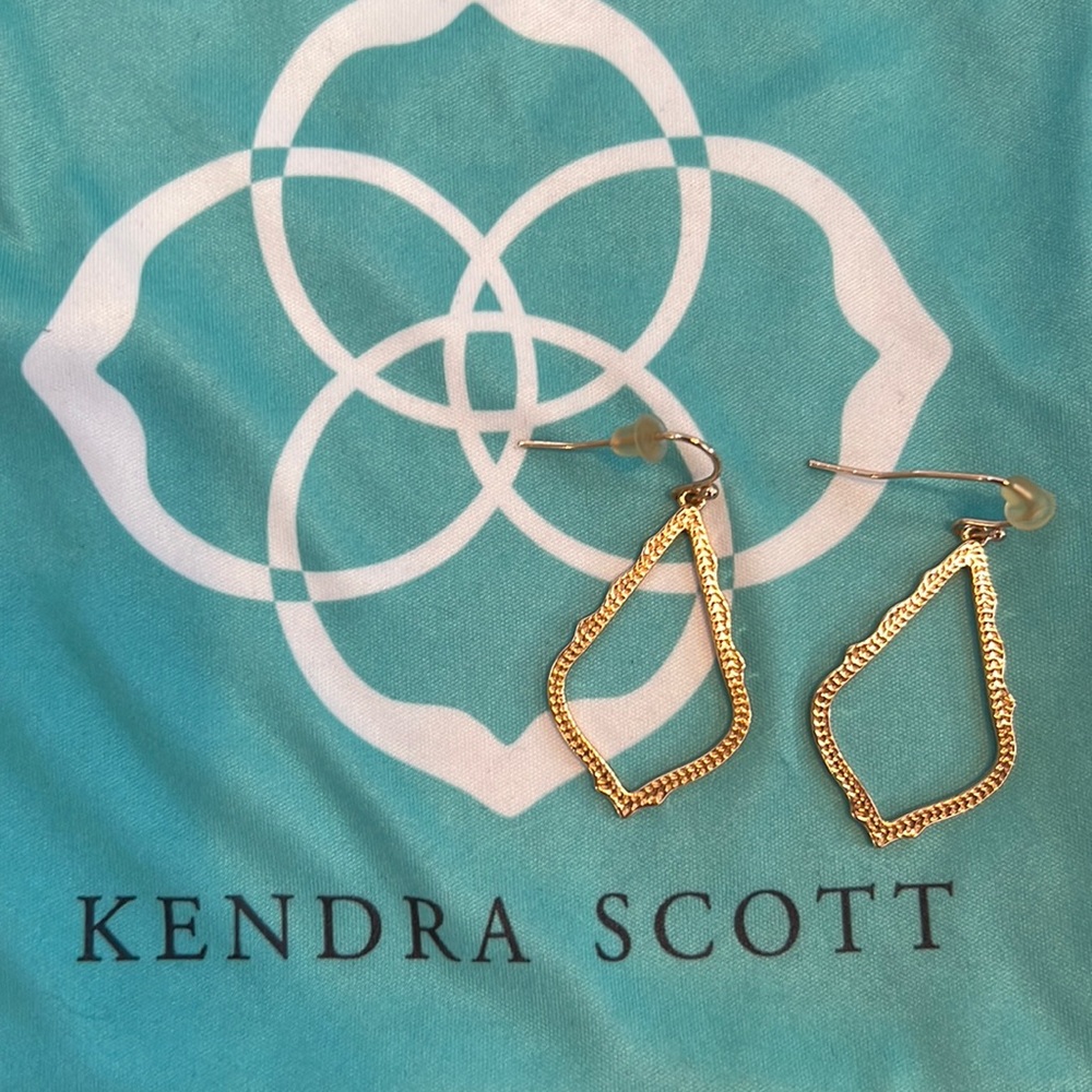 Kendra Scott Sophia Drop Earrings in Rose Gold